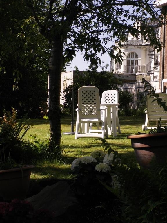 Thermen Hotel Pension Villa Holstein Bad Salzuflen Eksteriør bilde